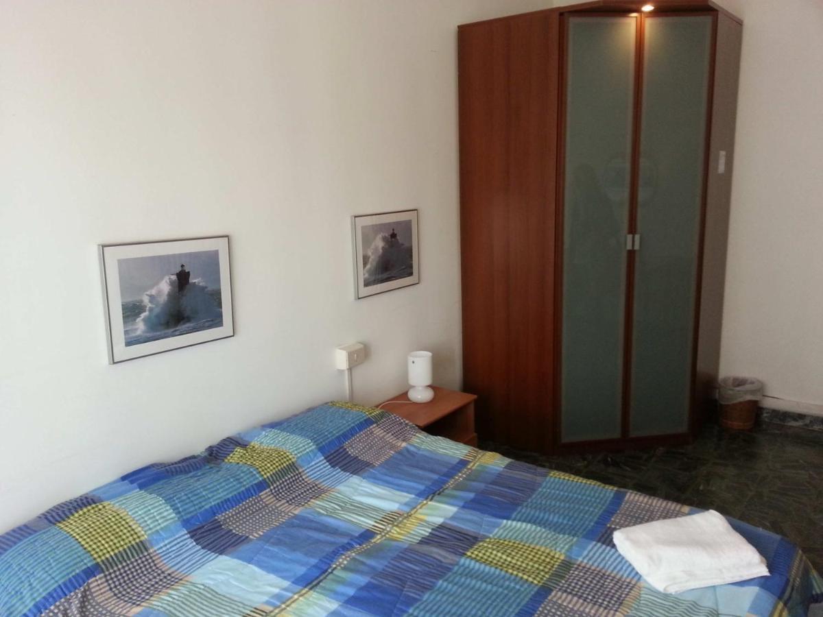 A Due Passi Dal Treno Apartment Pisa Phòng bức ảnh