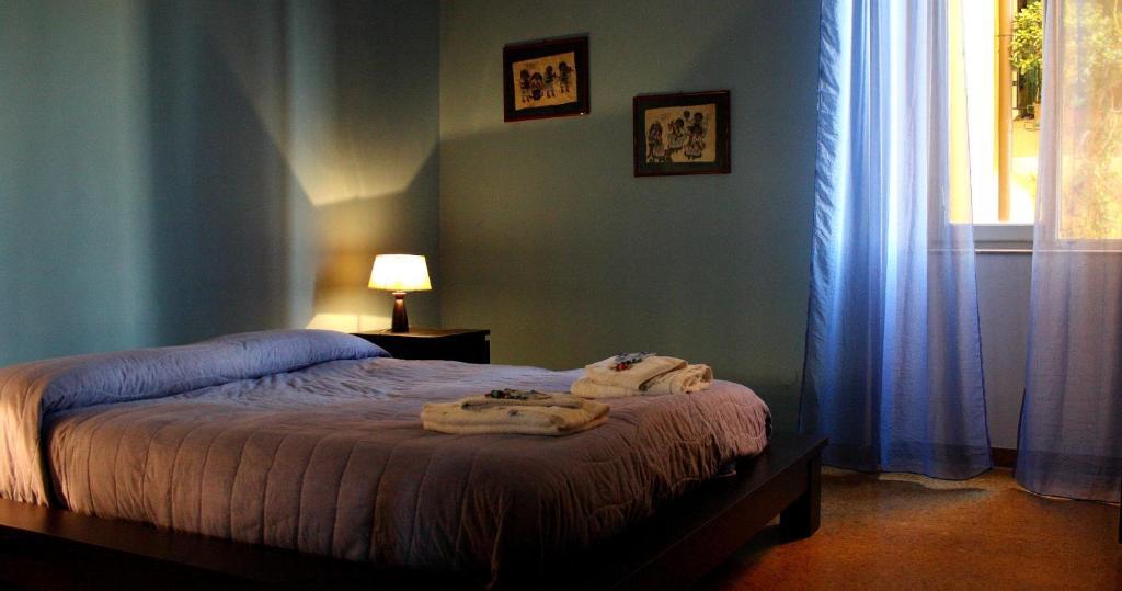 A Due Passi Dal Treno Apartment Pisa Phòng bức ảnh