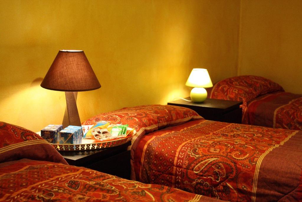 A Due Passi Dal Treno Apartment Pisa Phòng bức ảnh